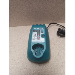 Makita DC10WA Ladegerät
