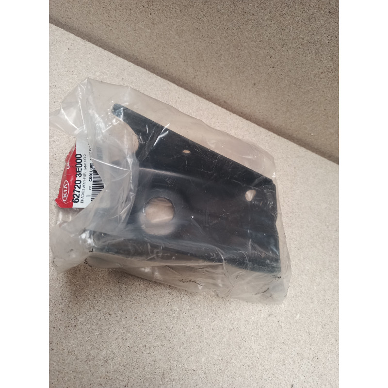Kia 62720 3E000 BRACKET ASSY FUEL TANK No.2