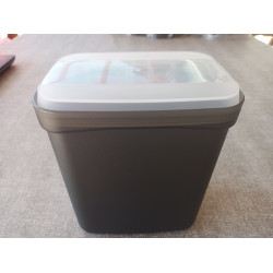 Tupperware swing Box 1600ml