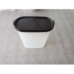 Tupperware Eidgenosse 2,3 Liter mit Schütte schwarz