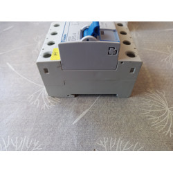 Doepke Fehlerstromschutzschalter DFS4 040-4/0,03-A  B-Ware
