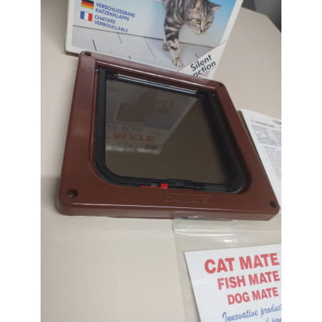 Cat Mate Flap  204 WT Katzenklappe braun