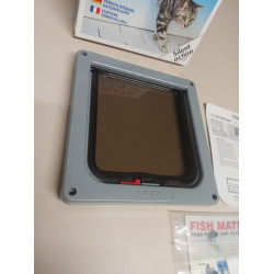 Cat Mate Flap  204 GT Katzenklappe grau / weiß