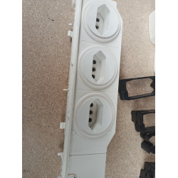 Hager 2UF00900 Steckdose 3fach für Zählerschrank B-Ware