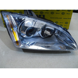 Hella Xenon Scheinwerfer für Ford Focus MK2 / 1el 010.201-101