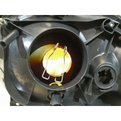 Hella Scheinwerfer für Renault Clio II / 1le 007.350-121