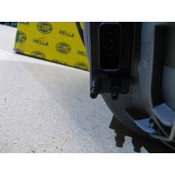 Hella Scheinwerfer für Mercedes - Benz W210 / S210 1L9 007.095-111