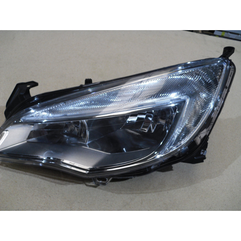 Hella Scheinwerfer für Opel Astra J / 1eg 010 011-41 / 171.571.01 LH2