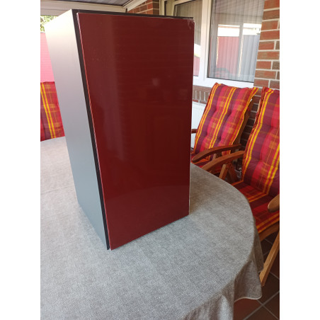 Hülsta now Box grau / rot mit Tür