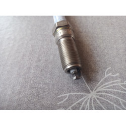 Ford Zündkerze 1686133