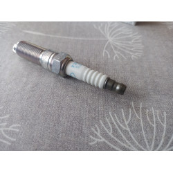 Ford Zündkerze 2219745