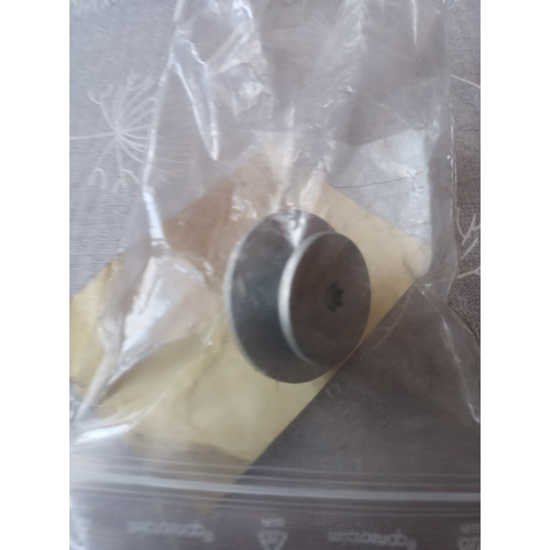 Ford Sechskschraube 6830145