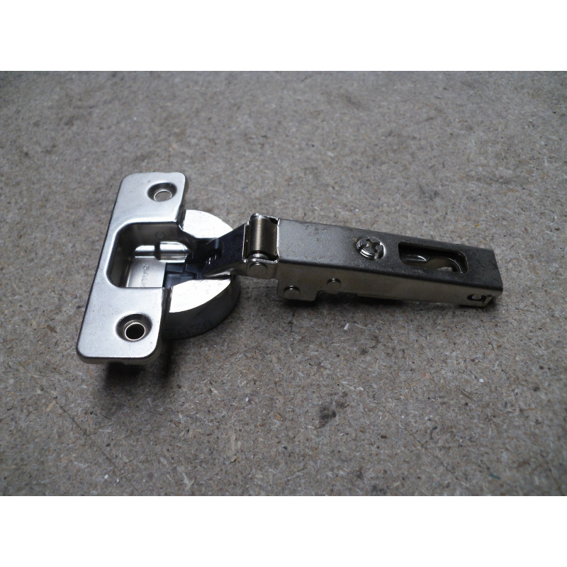 Hülsta / Salice Scharnier C2A6AD9 gedämpft