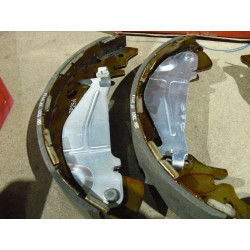 KIA Carnival  Bremsbackensatz 0K58A 2638Z