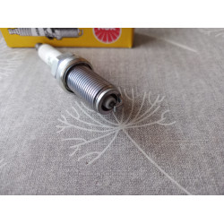 NGK   Zündkerze LFR5A-11