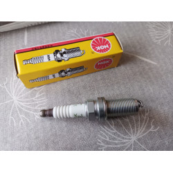 NGK   Zündkerze LFR5A-11