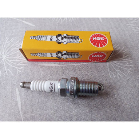 NGK Zündkerze 5675
