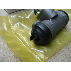 Kia Radbremszylinder  0K201 26610