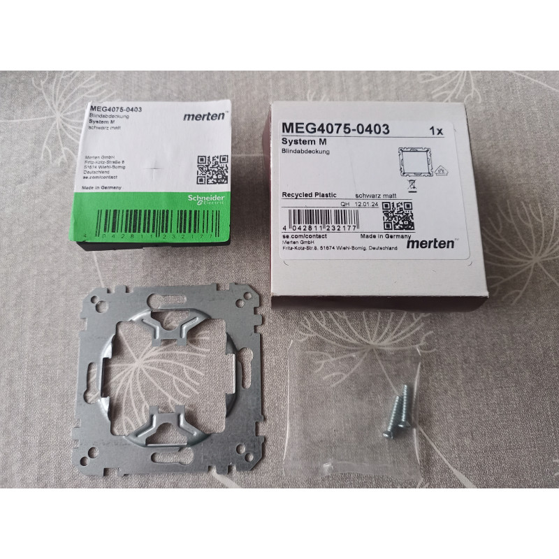 Merten MEG4075-0403 Blindabdeckung Anthrazit System M