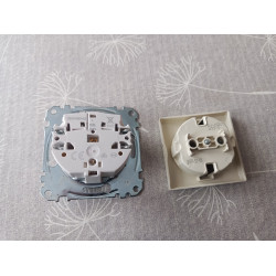 Merten MEG 2301-0344 Schuko Steckdose weiß System M