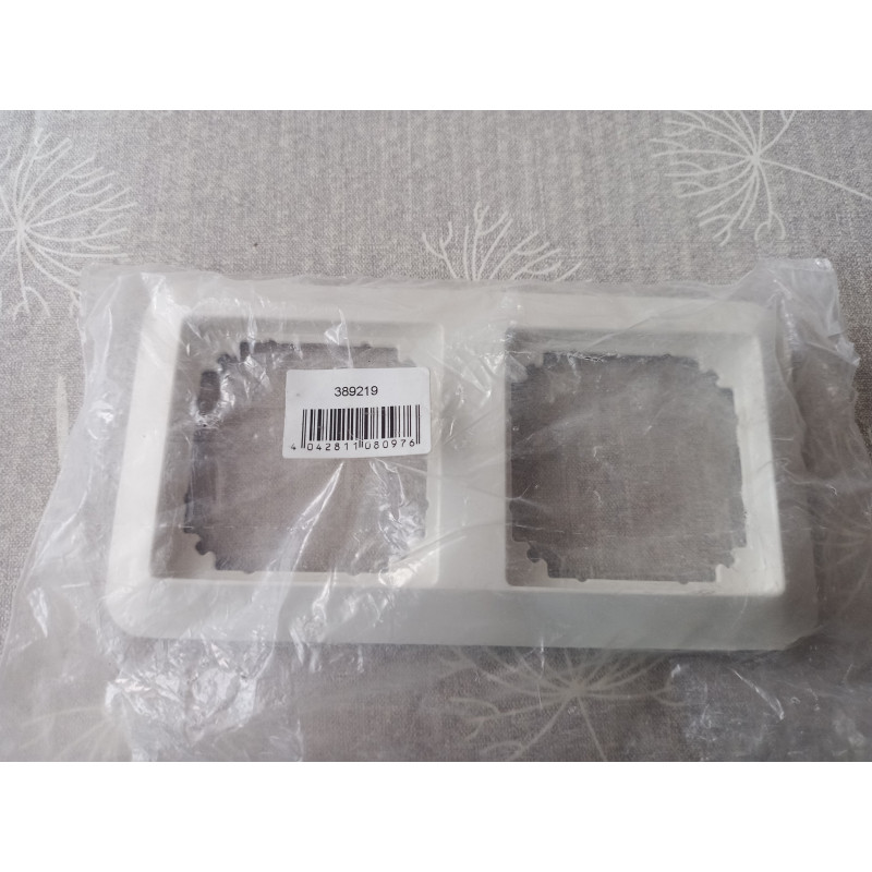 Merten 389219 Rahmen 2fach Polarweiß System M