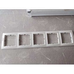 Berker 10158989 Rahmen 5fach Polarweiß